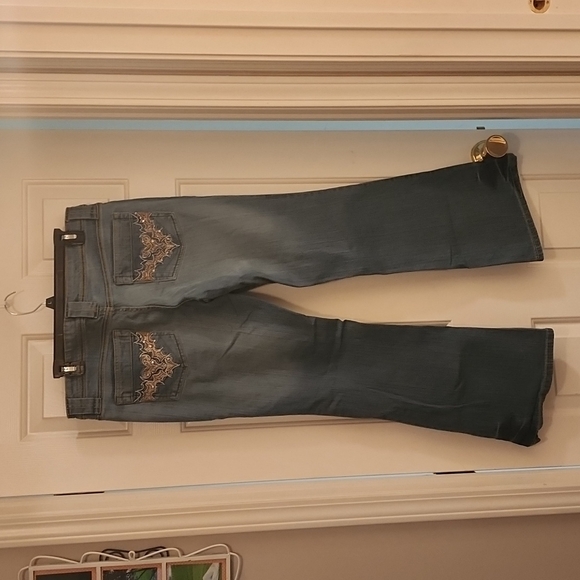 Flare leg jeans - Picture 4 of 6